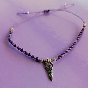 pulsera en macramé hecha a mano – MUJER CÍCLICA